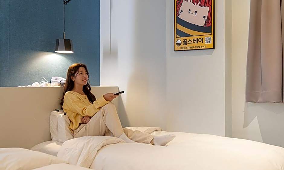 Uiwang Hotel Nine
