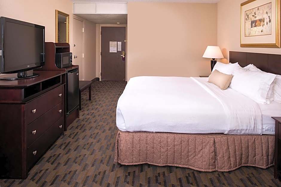 Ramada by Wyndham Midtown Grand Island