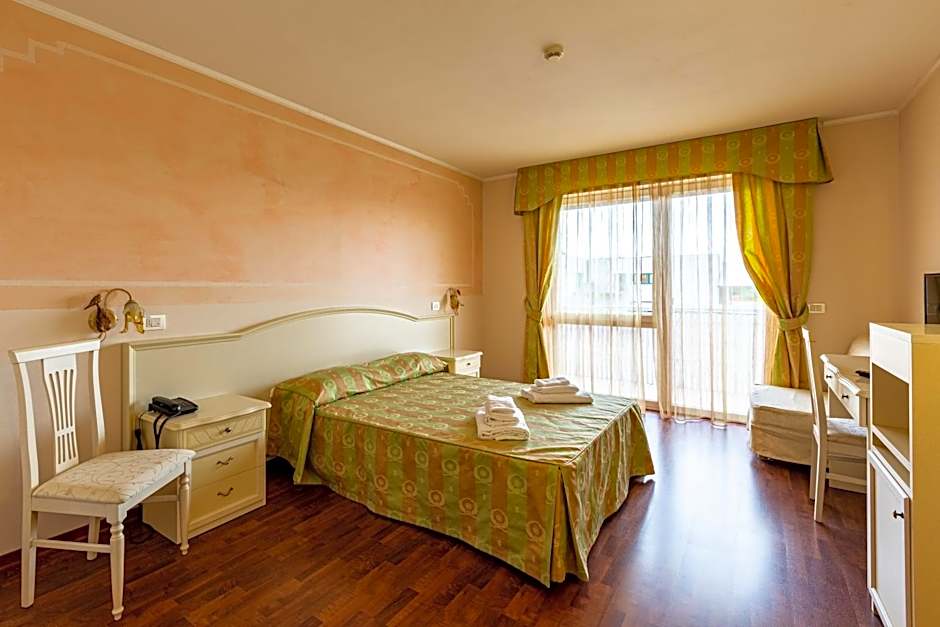 Hotel Villa Strassoldo "Ex Attianese Hotel Restaurant"