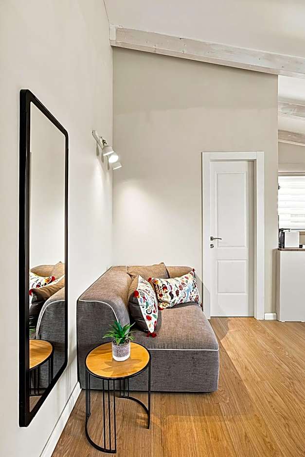 Tslil Suite