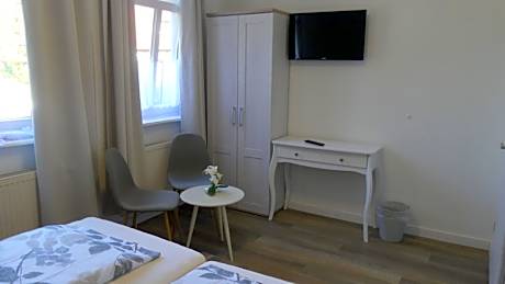 Quadruple Room with Bathroom