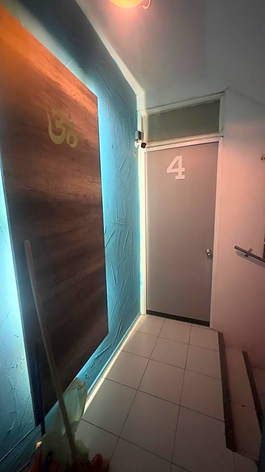 Suites Brisa Marina - atrás de Playa Regatas y el Malecón, 6 calles del Acuario
