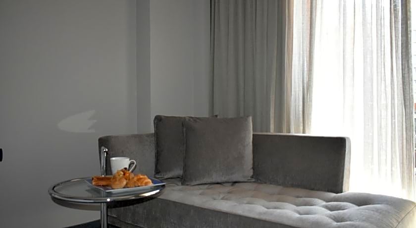ParkTower Suites