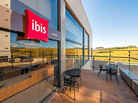 ibis Lavras
