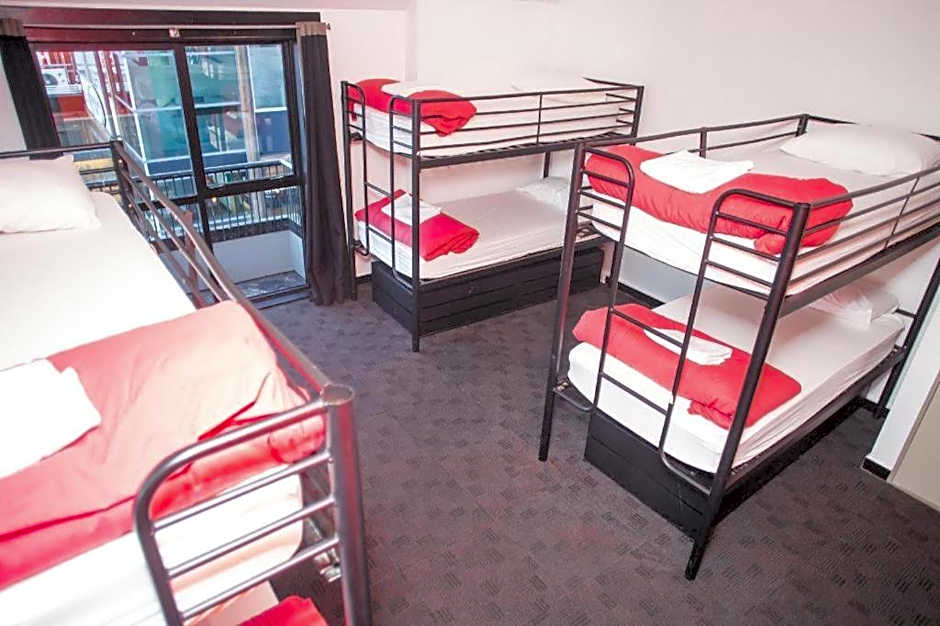 Base Backpackers Queenstown