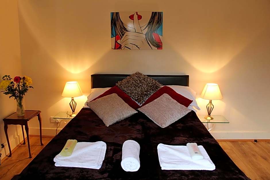 The Crystal Lodge Hotel