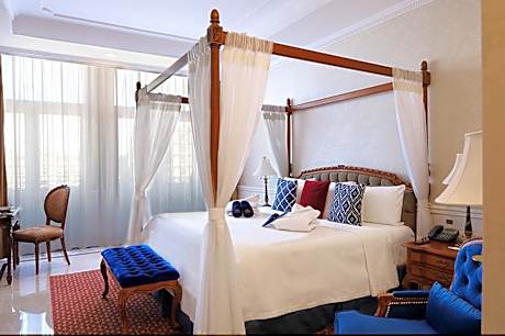 Master Suite Zocalo View