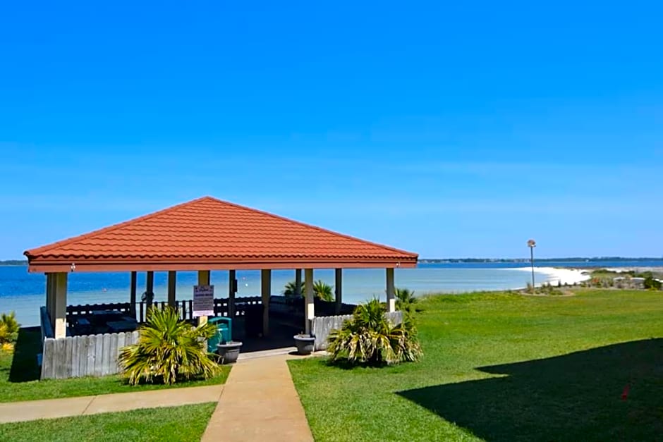 Sunset Harbor The Palms