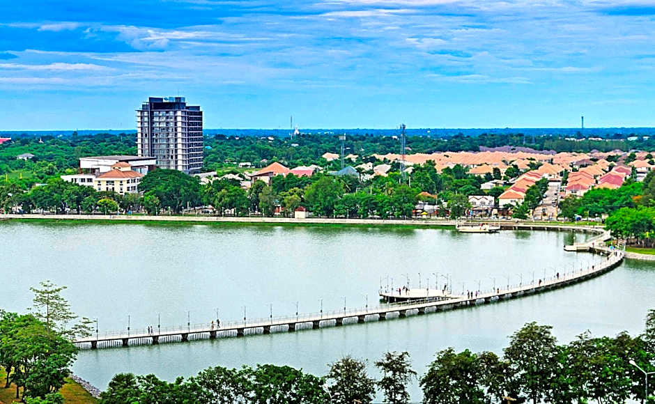 Romantic Khon Kaen Hotel