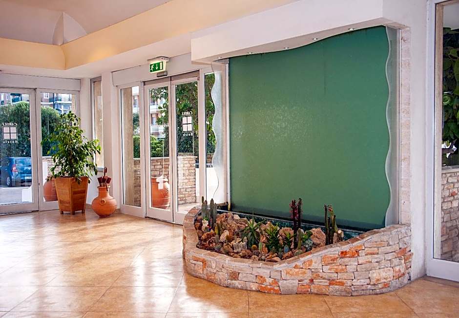 Joli Park Hotel - Caroli Hotels