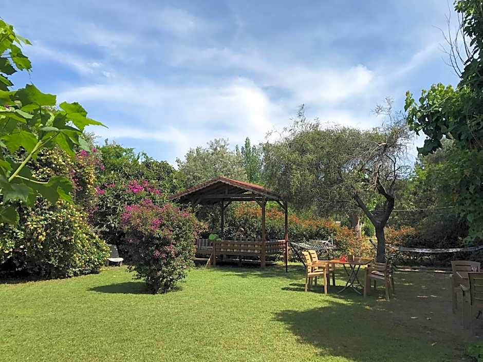 Baris Pension & Bungalows