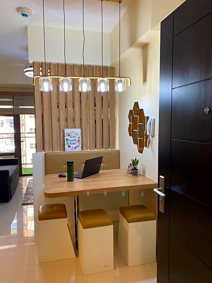 Le 10 The Radiance Manila Bay