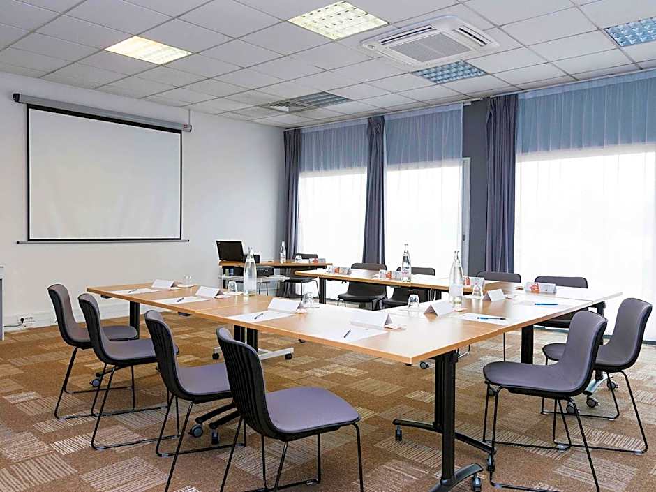 ibis Laval Le Relais D'Armor