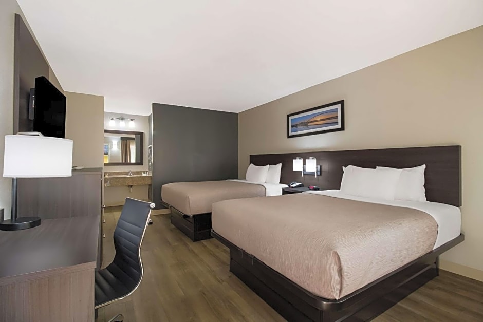 Quality Inn Coliseum