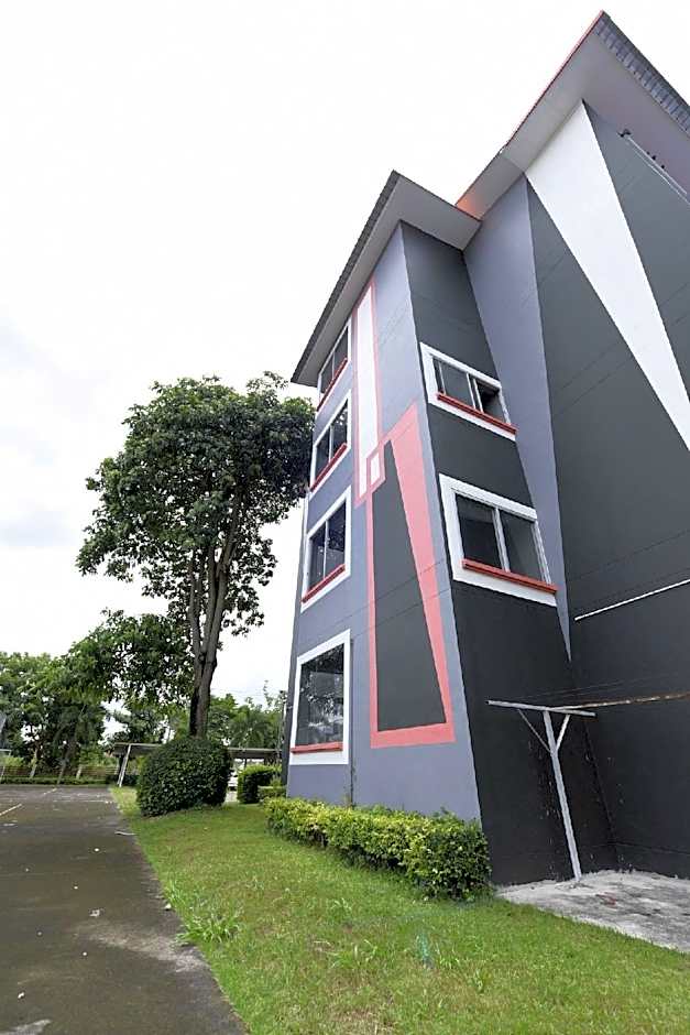 Grand Esie Service Apartment