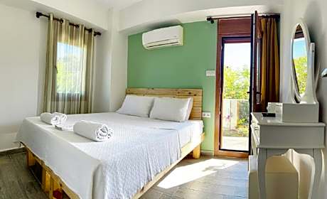 Standard - 1 Double Bed with Balcony