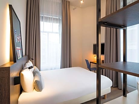 Room for 1 or 2 persons in the historic Berlage building