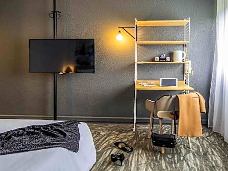 Classic Double Room with Single Sofa Bed