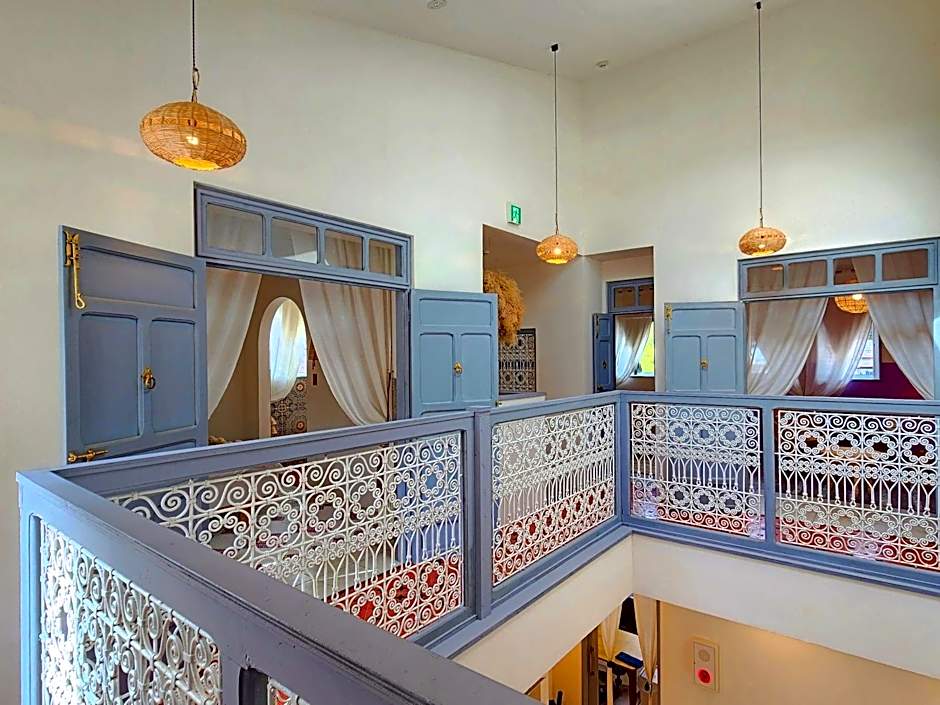 RIAD NANA