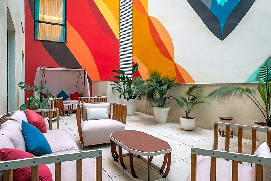 45 Times Barcelona Hotel