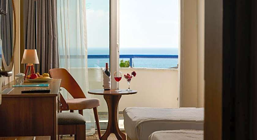 Elysee Beach Hotel