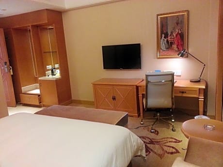 Vienna International Hotel Shenzhen North Station Branch
