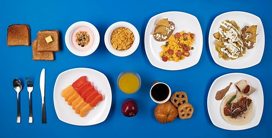 One Guadalajara Periférico Poniente