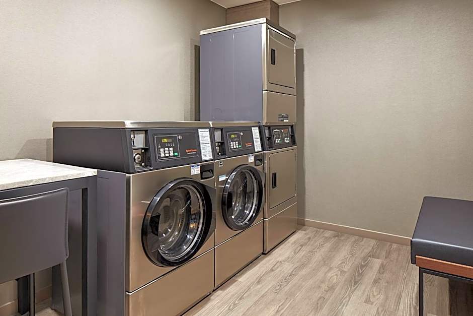 AC Hotel by Marriott San Jose Santa Clara