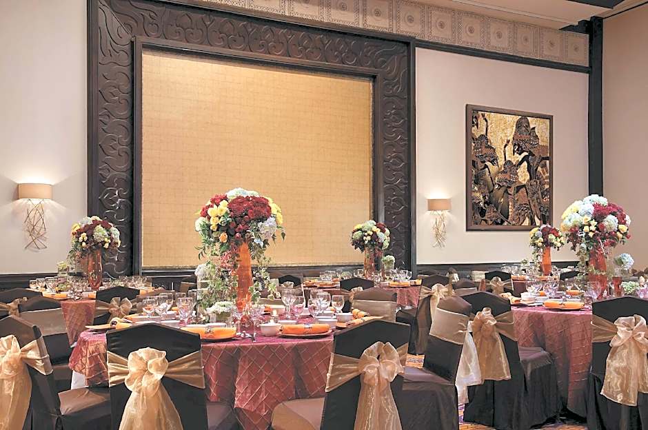 Shangri-la Hotel Surabaya