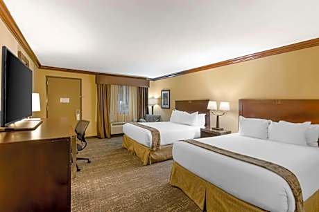 Queen Room with Two Queen Beds - Non-Smoking