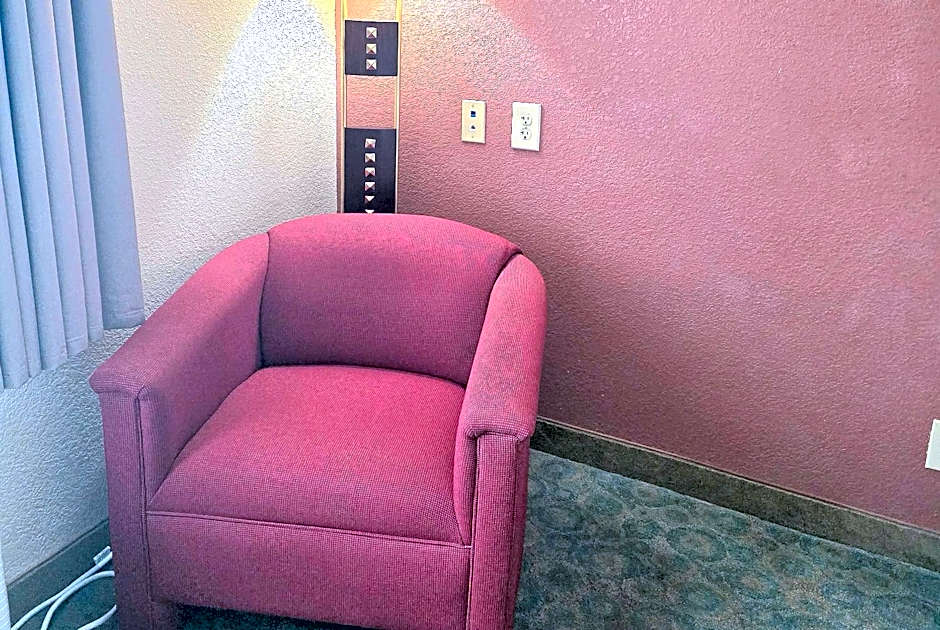 Ramada by Wyndham South Waco