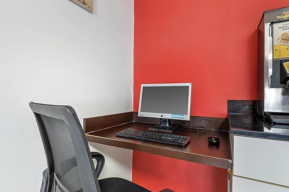 Econo Lodge Research Triangle Park