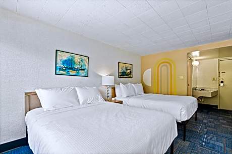 Queen Room with Balcony