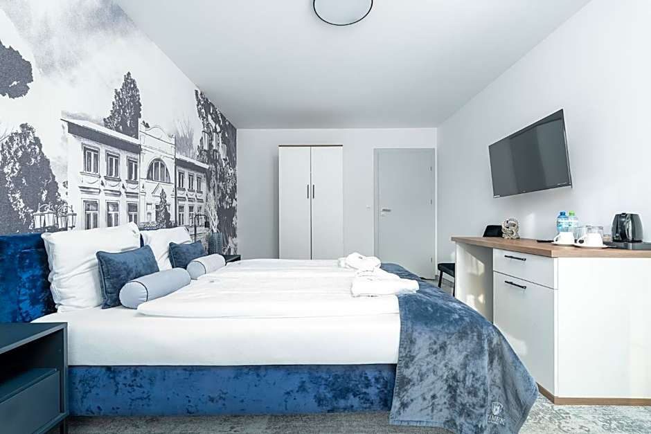 ZAMEK NA PIASKU - Tuż przy Plaży