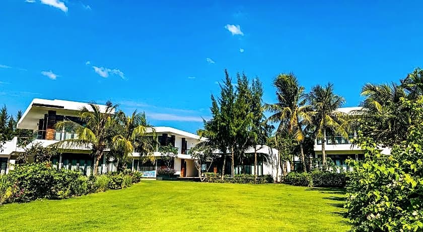 Saint Simeon Beach Residence