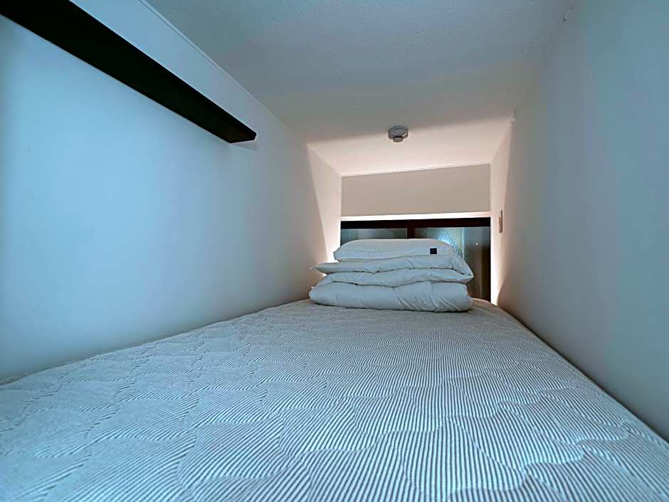 Photo 1 of 8 of Bed in 6-Bed Dormitory Room