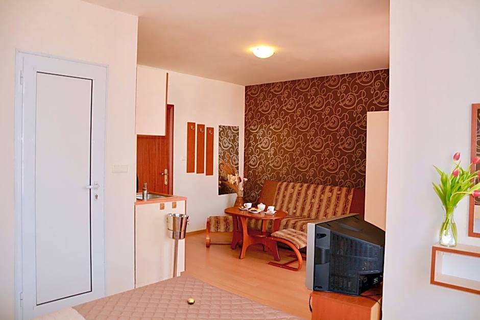 Rainbow 2 Holiday Complex