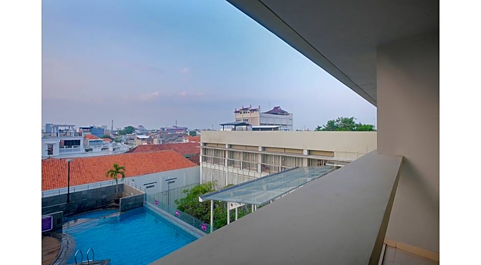 Photo 1 of 1 of Deluxe, Pool View