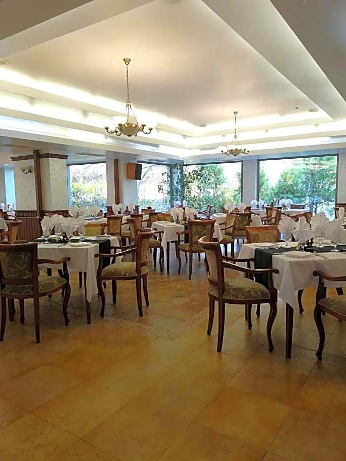 Terra Europe Brontes Hotel