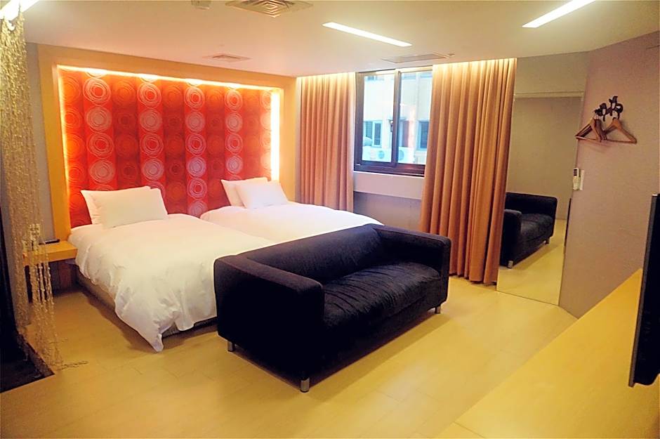 Everyday Hot-Spring Hotel