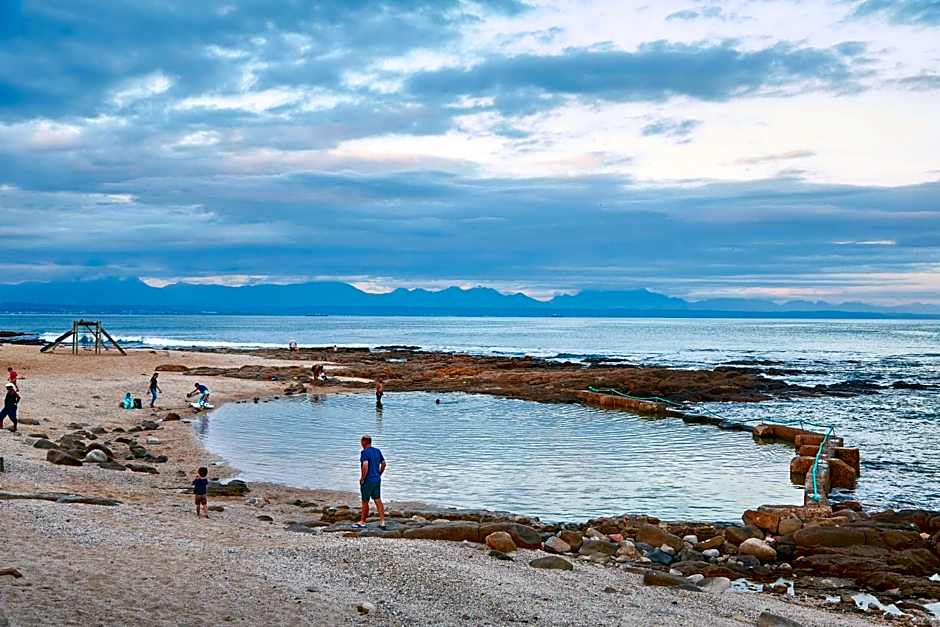 First Group Perna Perna Mossel Bay