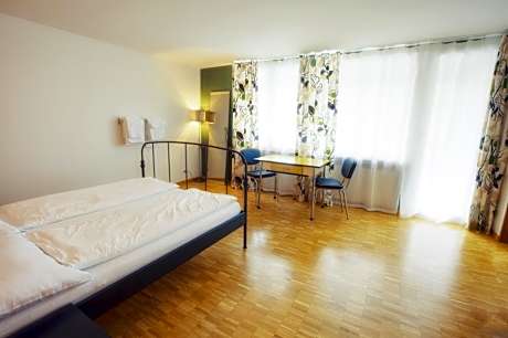 Double Room with Balcony and Shared Bathroom