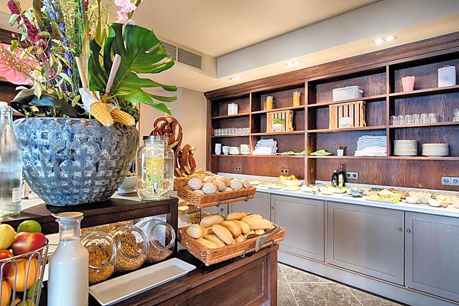 Mondrian Suites Berlin am Checkpoint Charlie