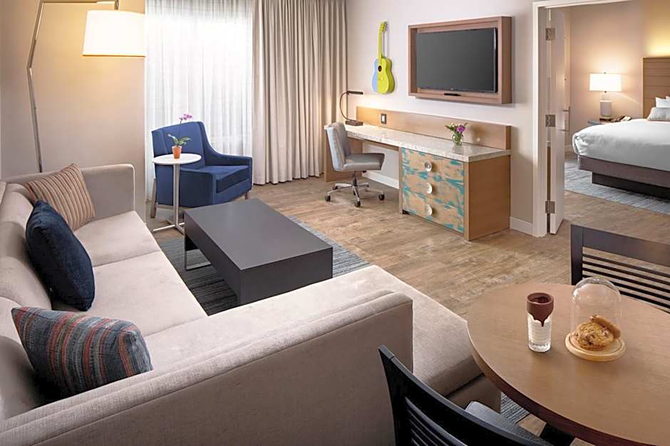 Hotel Indigo Gainesville-Celebration Pointe By IHG