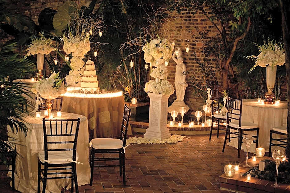Holiday Inn Hotel French Quarter-Chateau Lemoyne By IHG