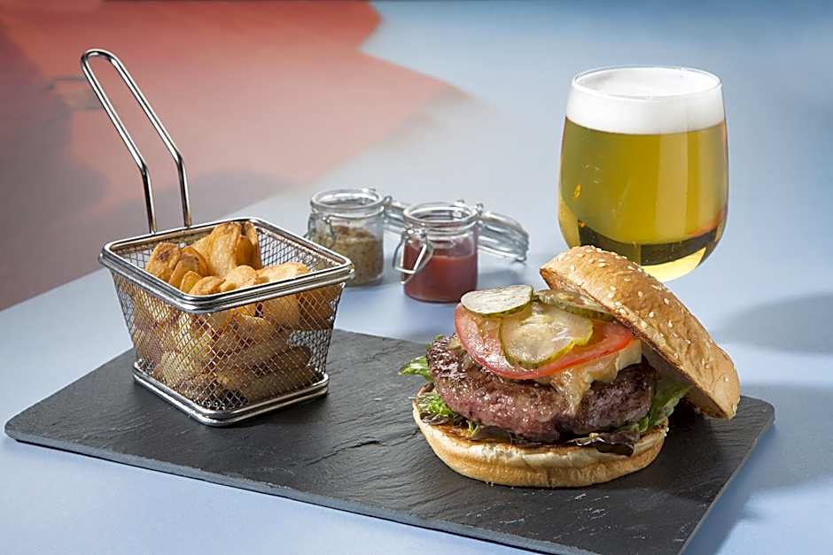 Hotel Chamartin The One