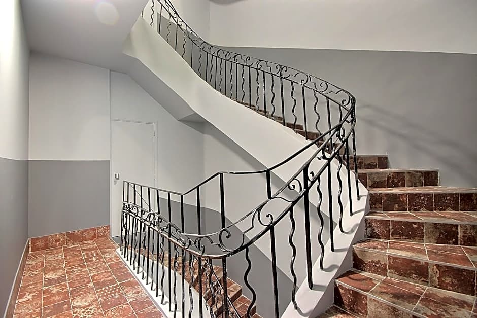 LES TOITS DU VIEUX-PORT