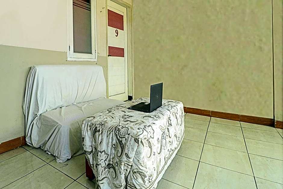 OYO Life 91589 Bunda Homestay Syariah