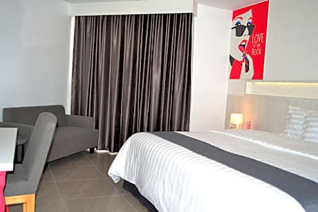 Superior Double or Twin Room with Sea View