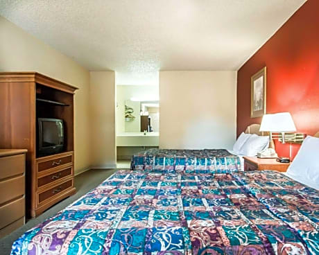 Deluxe Room with Two Double Beds
